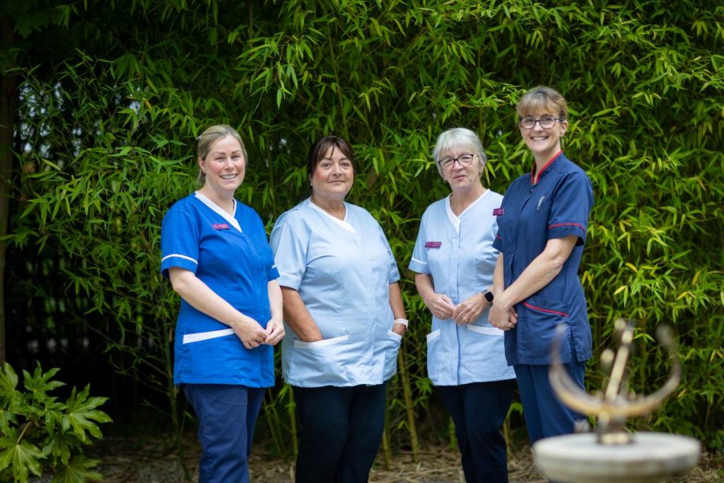 Get free dementia advice from experts